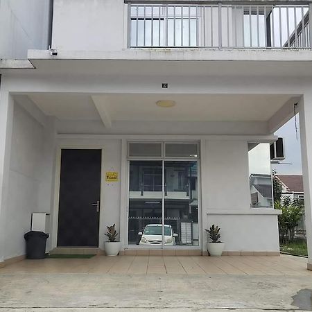 Homestay Greenway Pasir Gudang Buitenkant foto