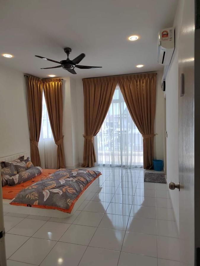 Homestay Greenway Pasir Gudang Buitenkant foto